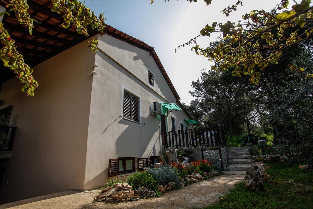 Apartment Rakic Pomer Exterior photo